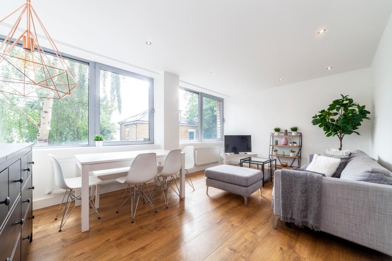 Modern And Bright 2 Bdr Flat In Clapham Common Lejlighed London Eksteriør billede