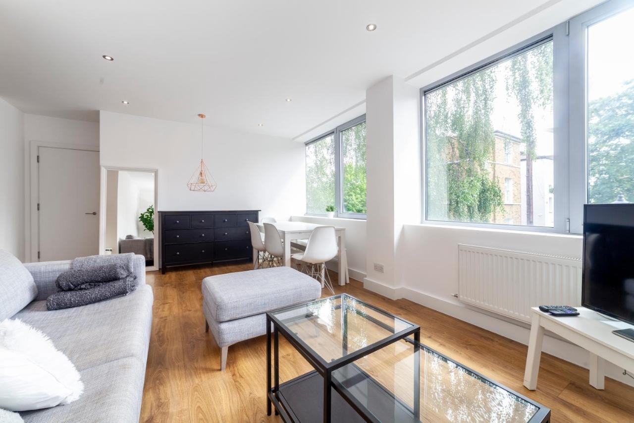 Modern And Bright 2 Bdr Flat In Clapham Common Lejlighed London Eksteriør billede